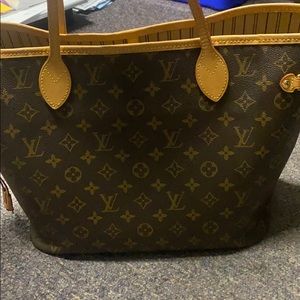 Louis Vuitton MM never full